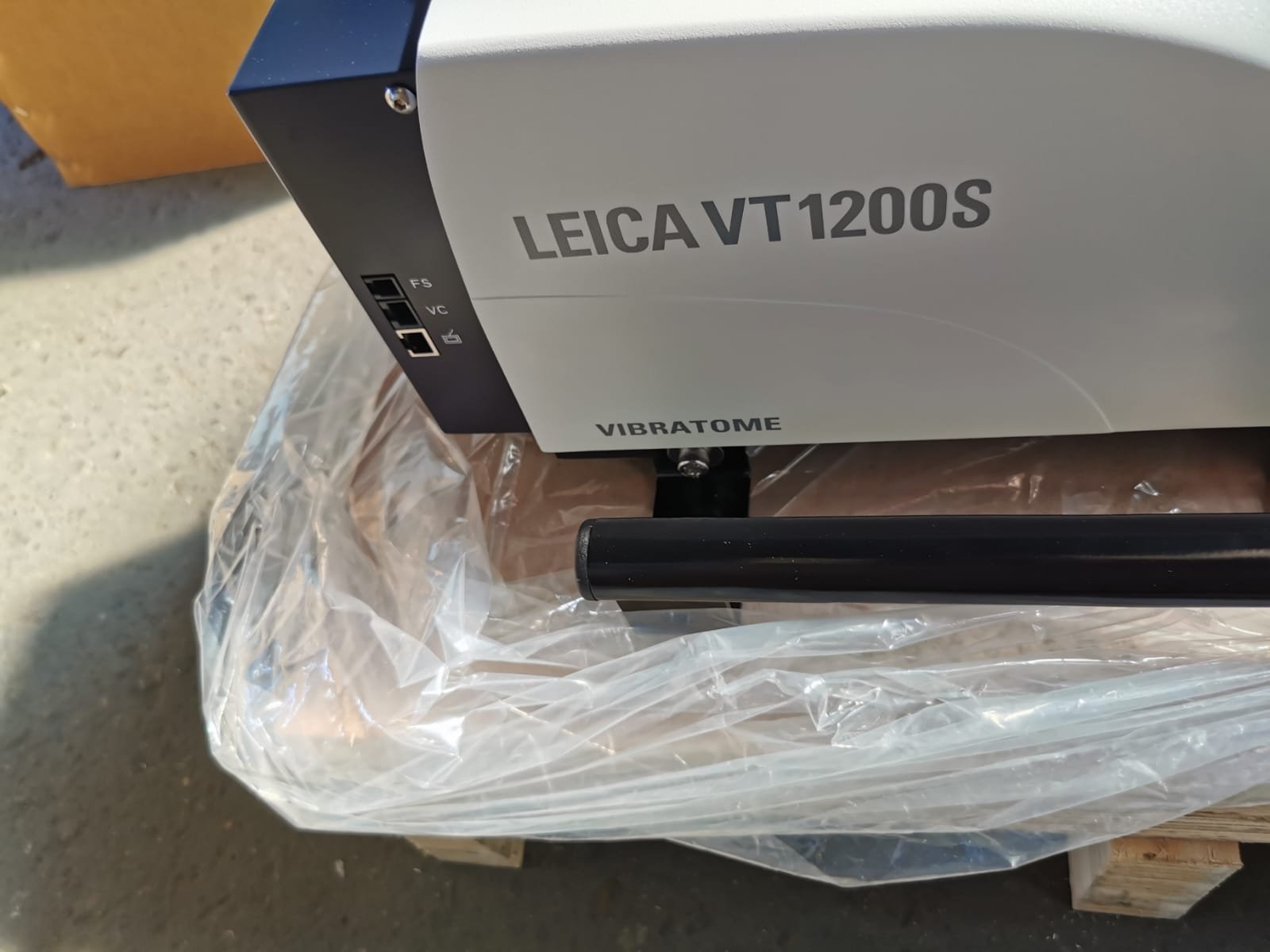 Leica VT1200 S Fully Automated Vibrating Blade Microtome – 1491200S001 - Image 5
