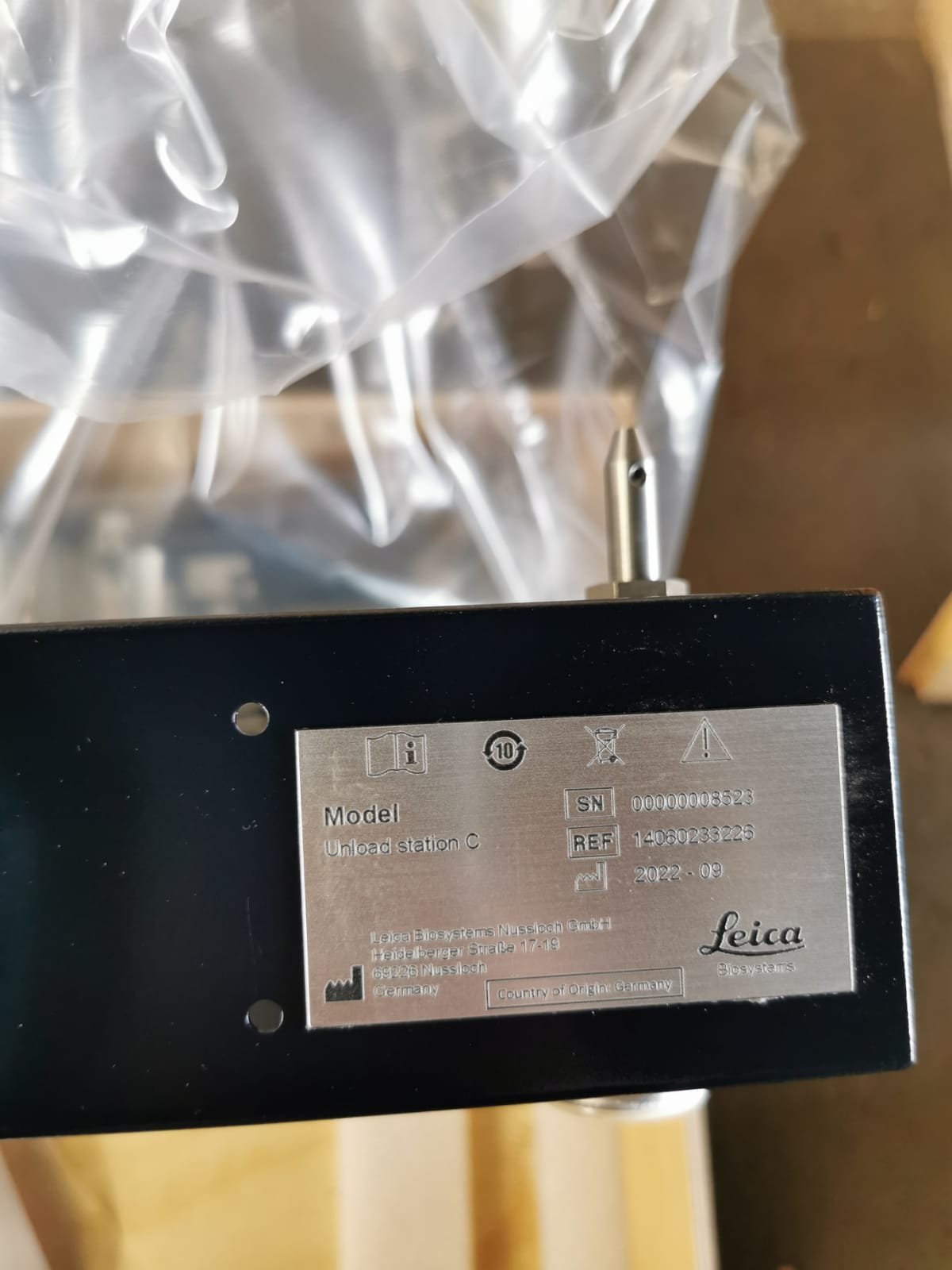 Leica Unload Station S for IP S Slide Printer – 14060133225 - Image 3