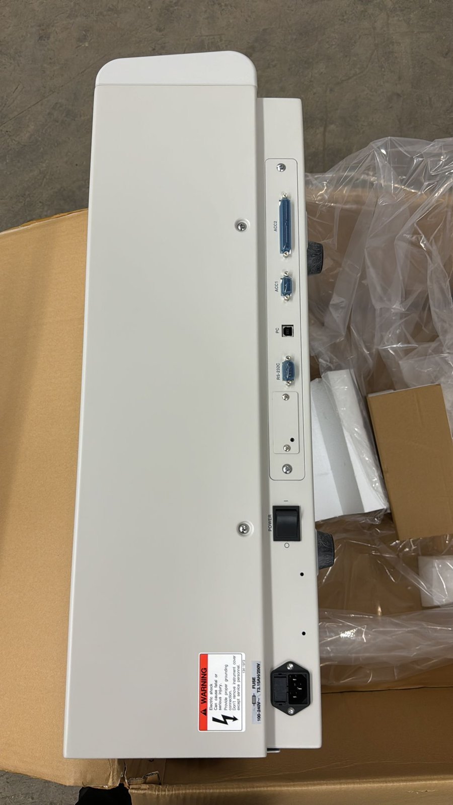 Hitachi U-3900 UV-VIS Spectrophotometer – 2J2-0013 - Image 4