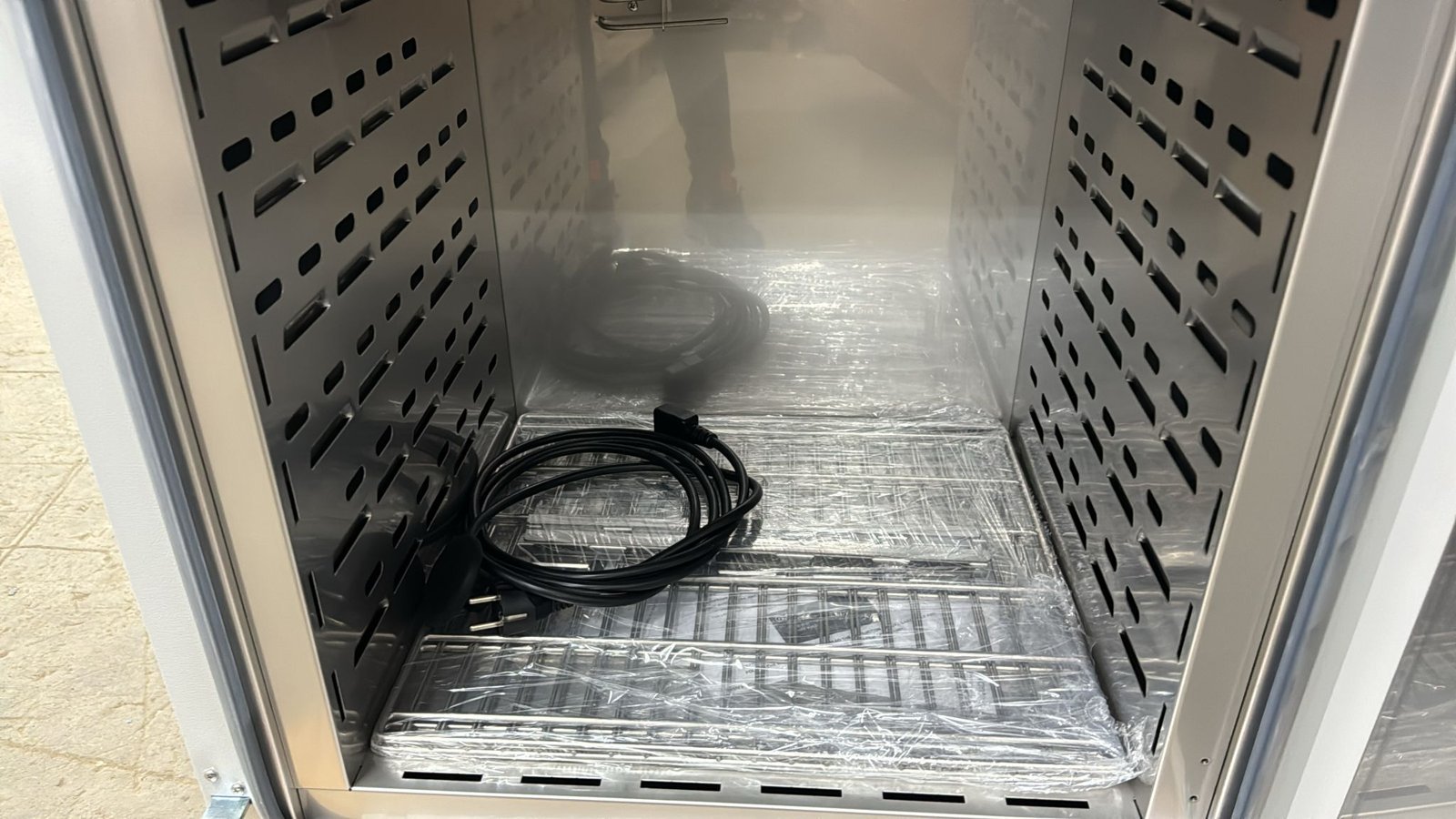 VWR DRY-Line 112 Prime Drying Oven - Image 2