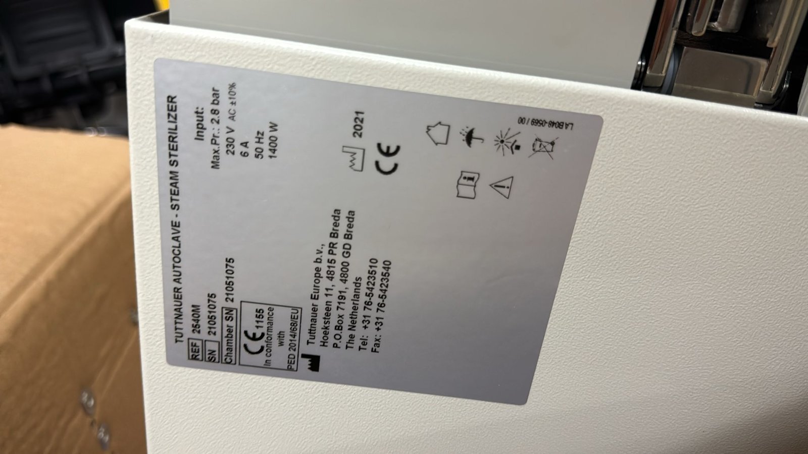 Tuttnauer 2540M Manual Autoclave Steam Sterilizer - Image 6